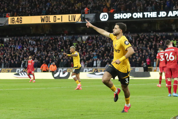 肖受重伤 肖受重伤