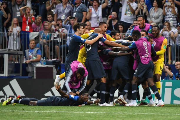 是对后起之 是对后起之